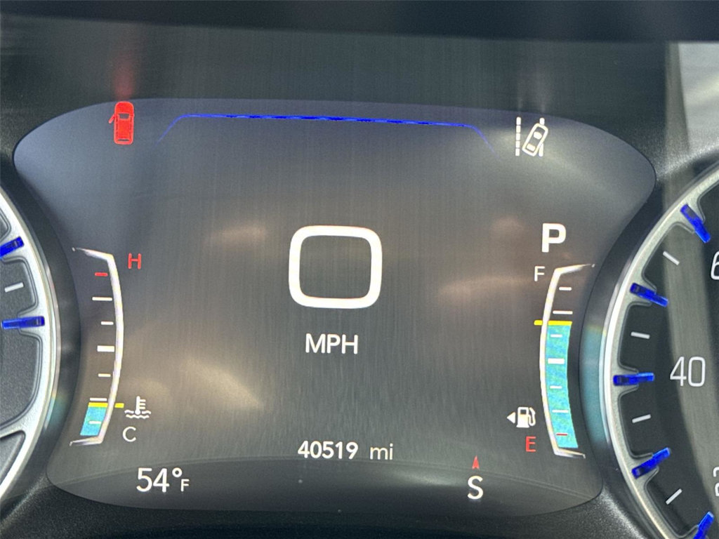 Thumbnail: 2020 Chrysler Pacifica - 30