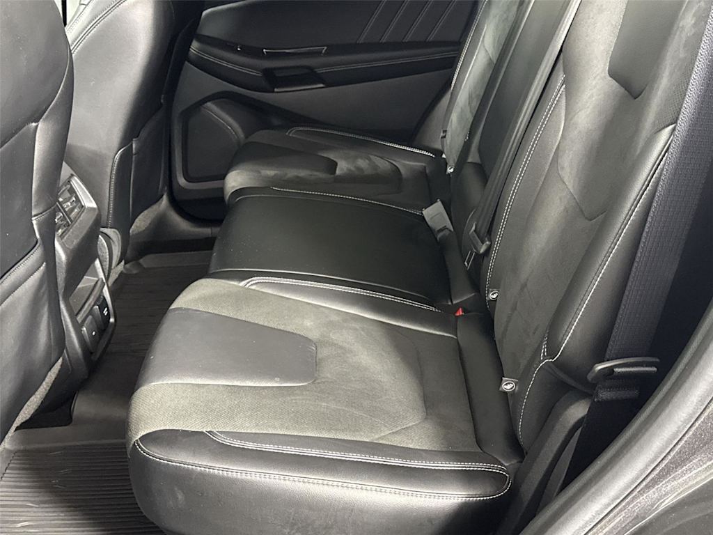 Thumbnail: 2019 Ford Edge - 8