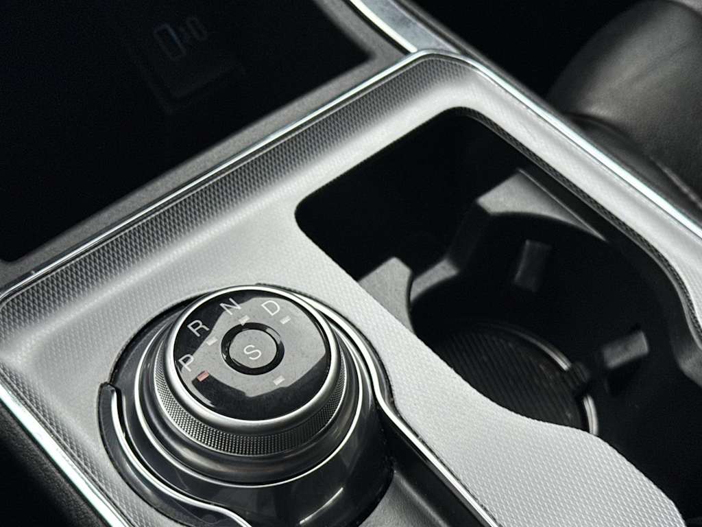 Thumbnail: 2021 Ford Edge - 11