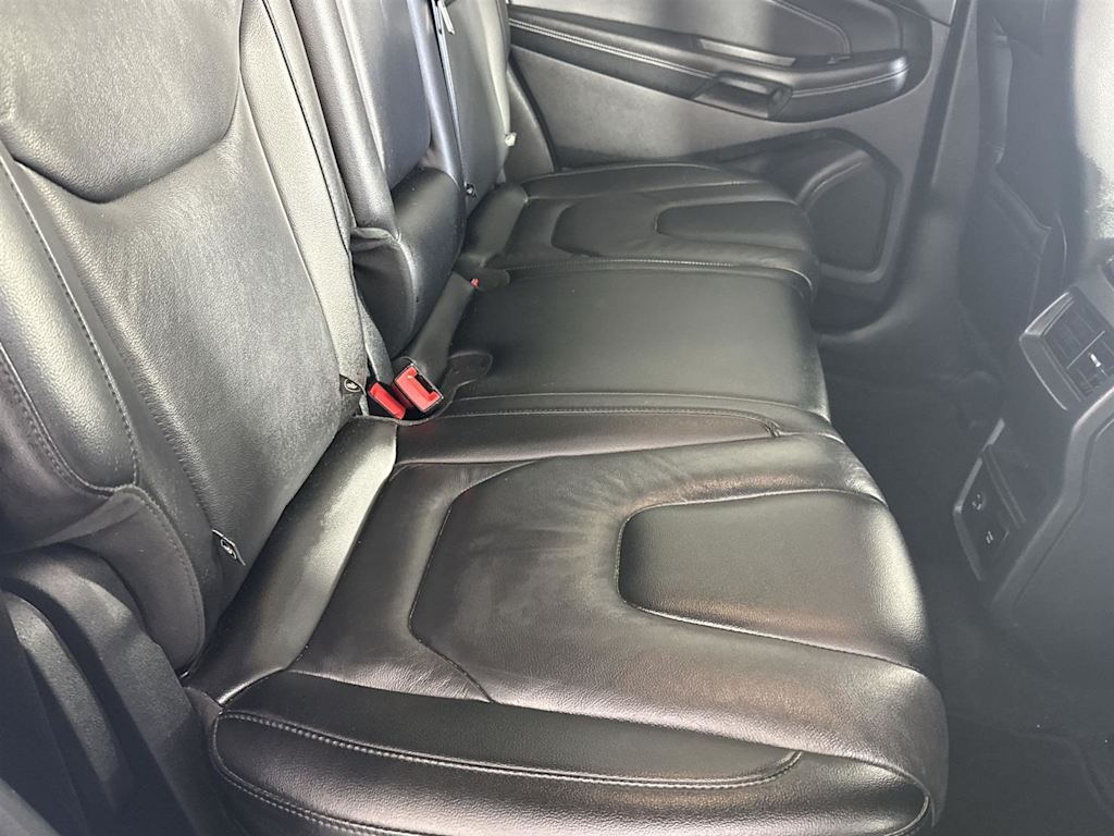 Thumbnail: 2021 Ford Edge - 9