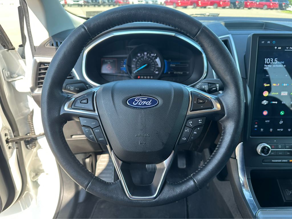 Thumbnail: 2021 Ford Edge - 2