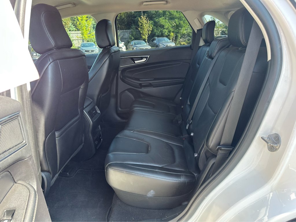Thumbnail: 2021 Ford Edge - 22