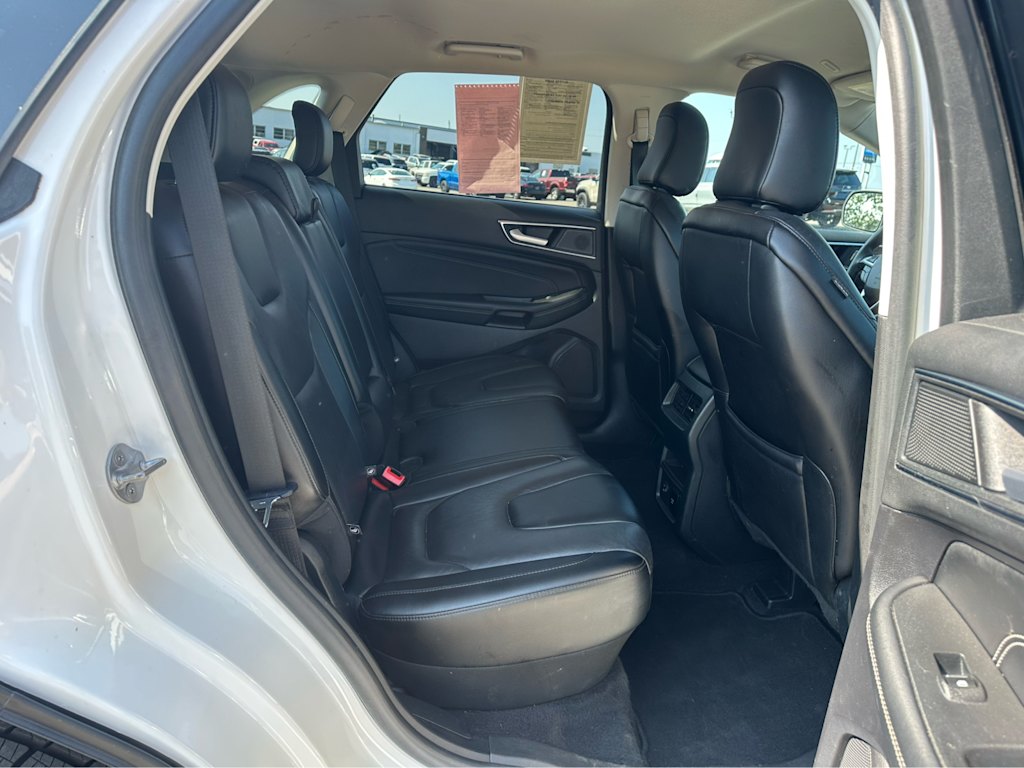 Thumbnail: 2021 Ford Edge - 10