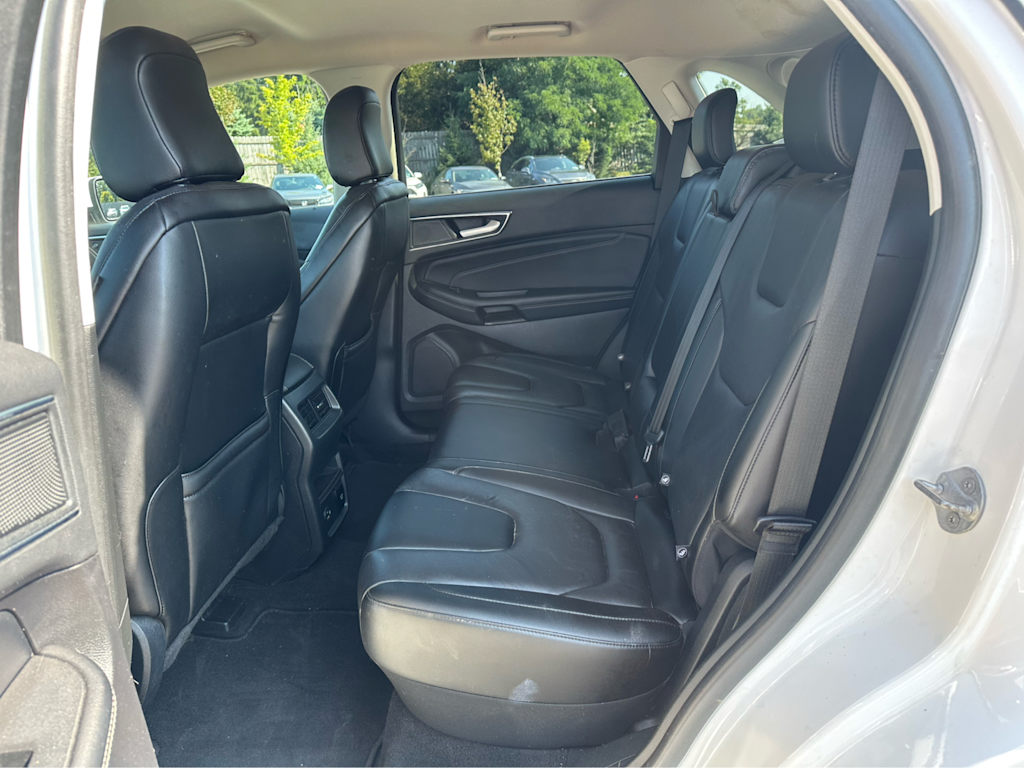 Thumbnail: 2021 Ford Edge - 23