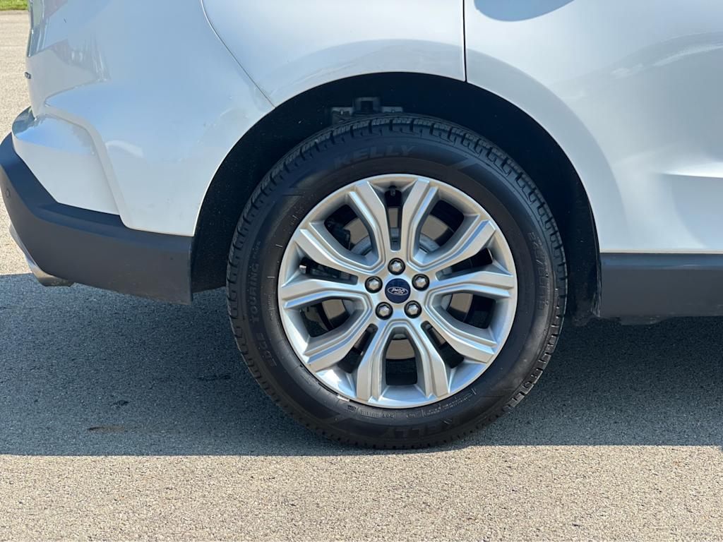 Thumbnail: 2021 Ford Edge - 7