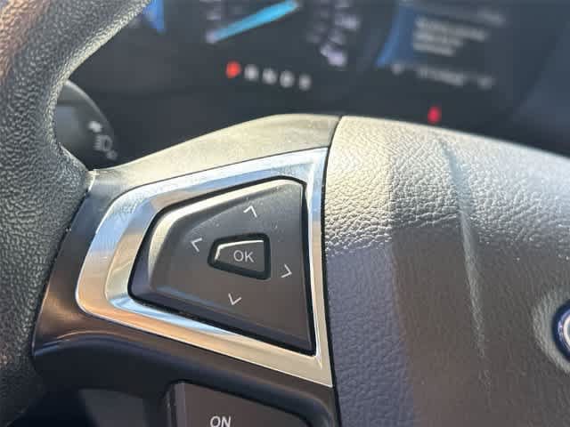 Thumbnail: 2022 Ford Edge - 20