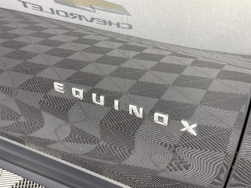 Thumbnail: 2018 Chevrolet Equinox - 6