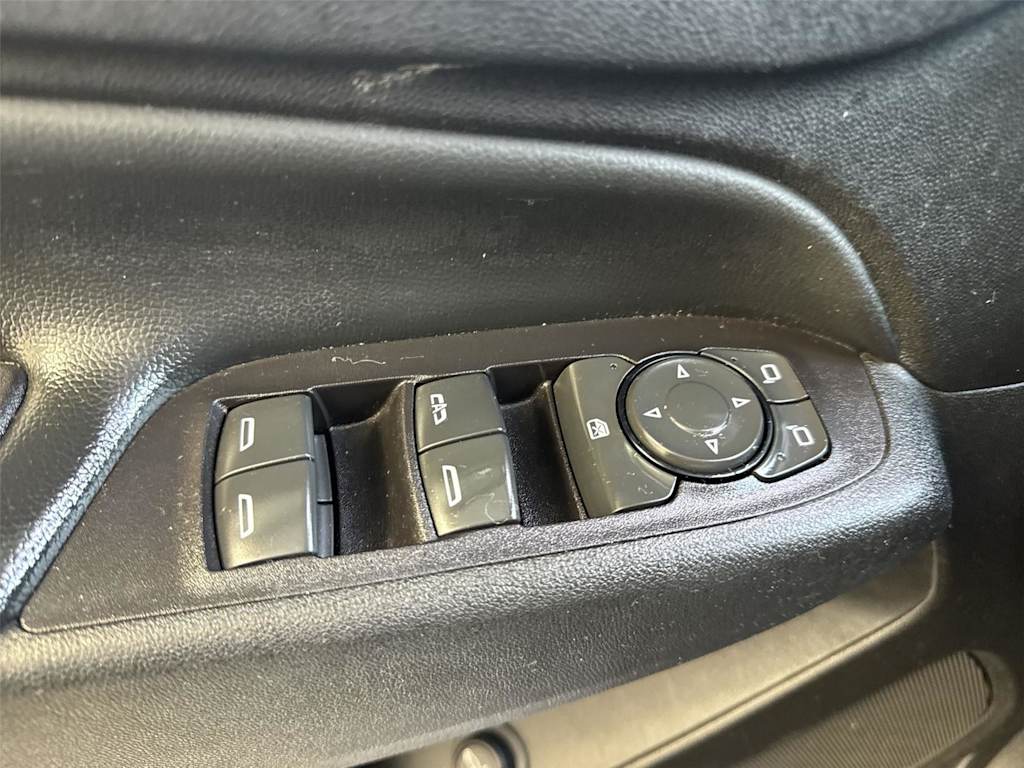 Thumbnail: 2018 Chevrolet Equinox - 26