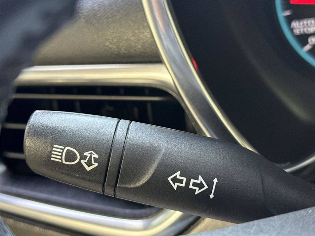 Thumbnail: 2018 Chevrolet Equinox - 30