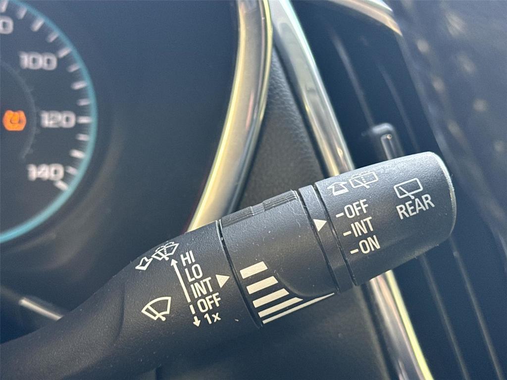 Thumbnail: 2018 Chevrolet Equinox - 31