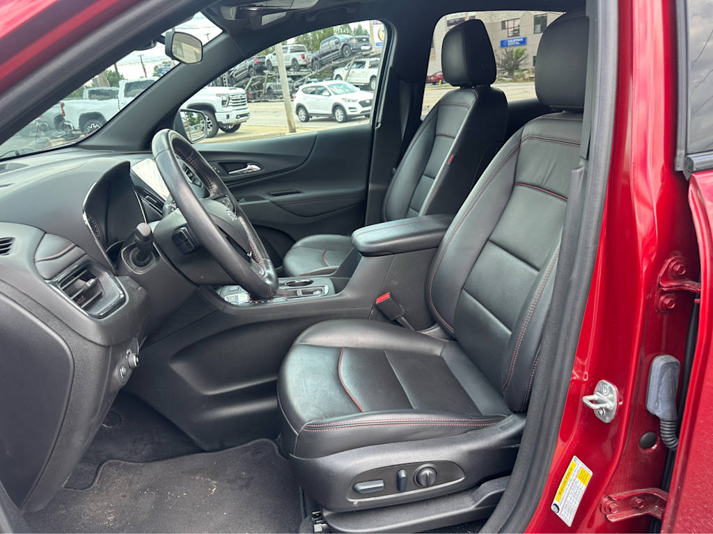 Thumbnail: 2022 Chevrolet Equinox - 10