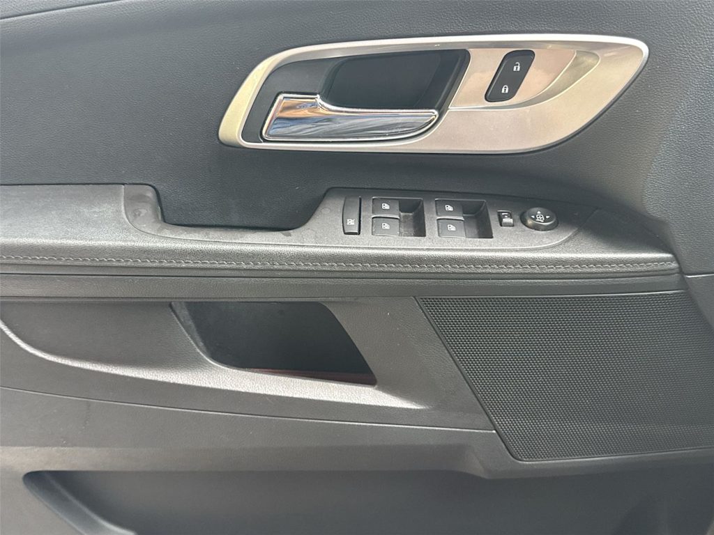 Thumbnail: 2016 Chevrolet Equinox - 23
