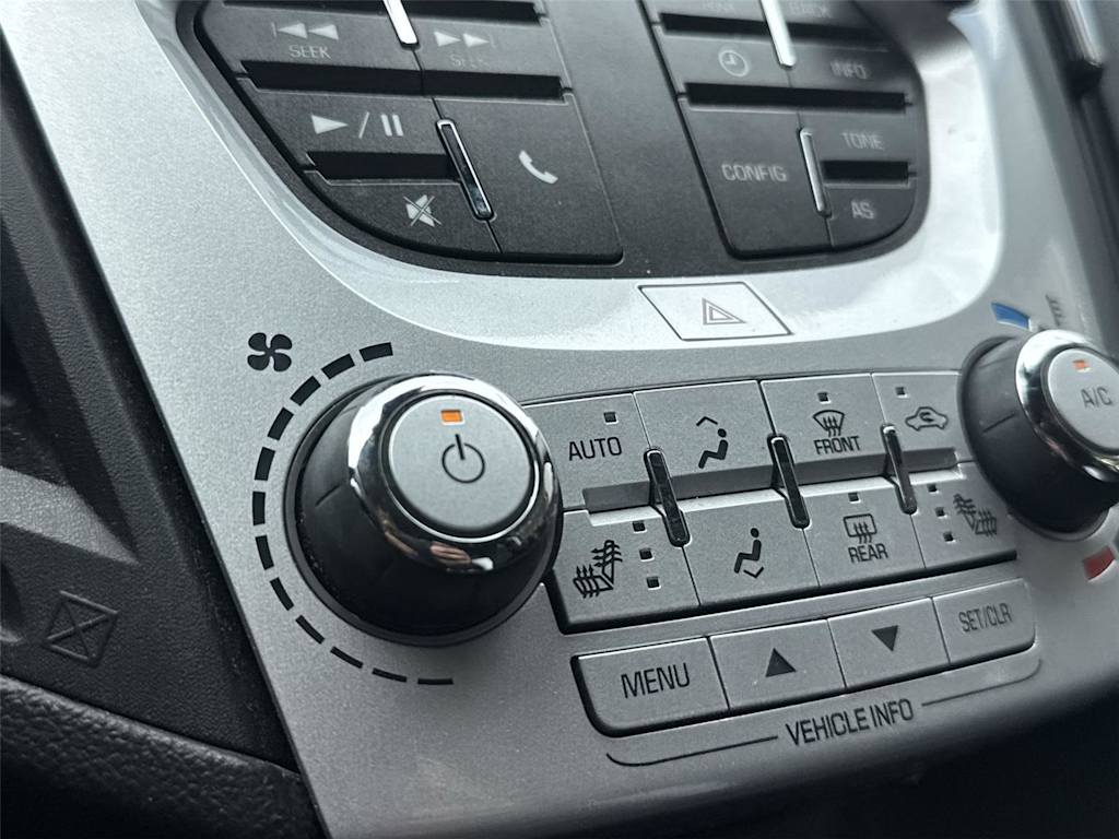 Thumbnail: 2016 Chevrolet Equinox - 22