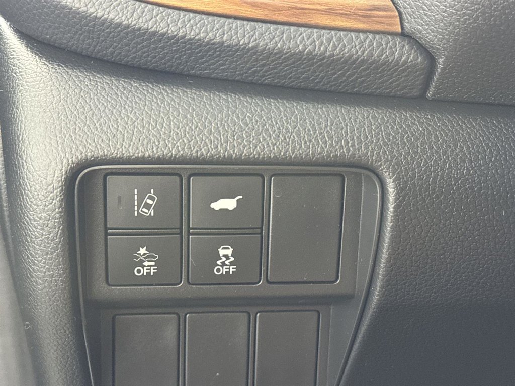 2017 Honda CR-V Touring 25