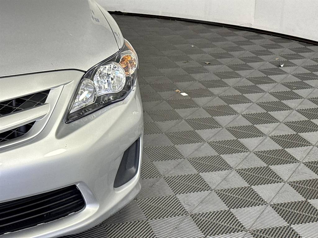 2011 Toyota Corolla S 7