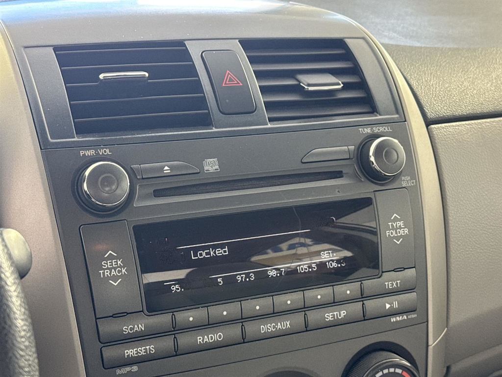 2011 Toyota Corolla S 11