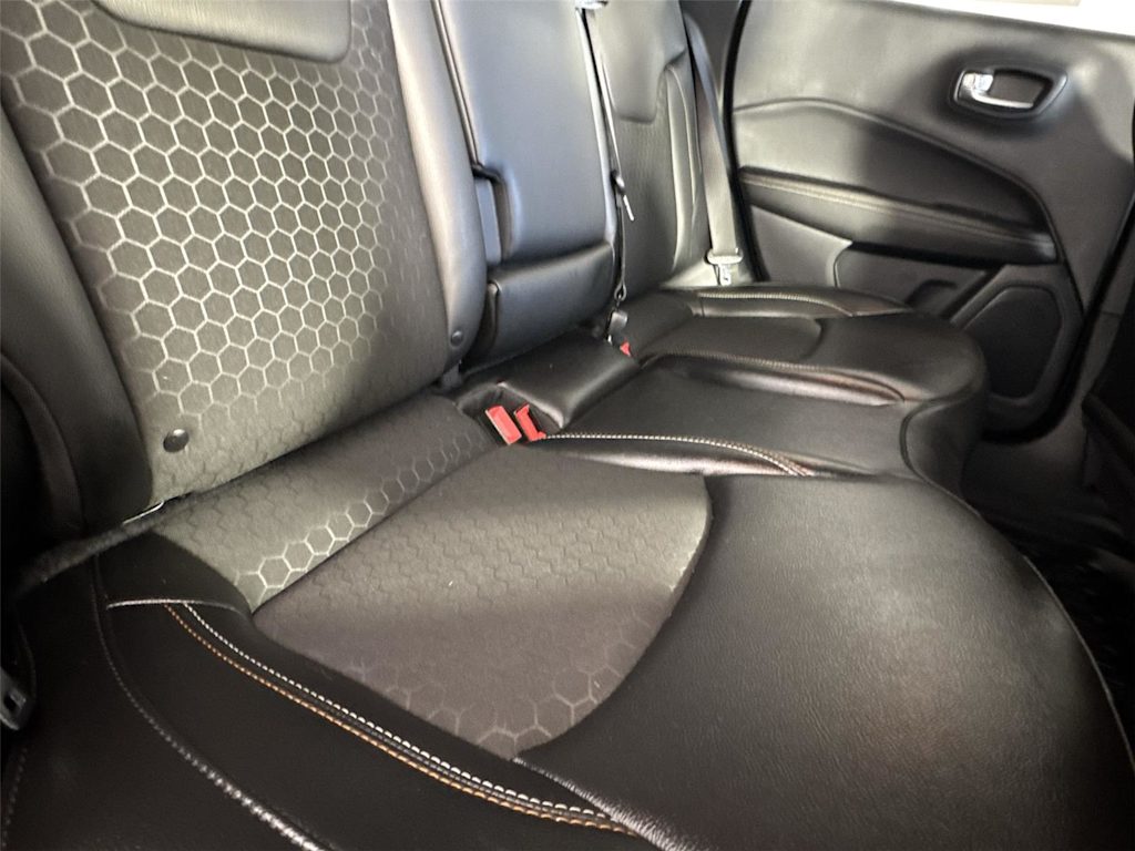 Thumbnail: 2021 Jeep Compass - 19