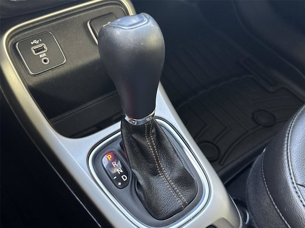 Thumbnail: 2021 Jeep Compass - 11