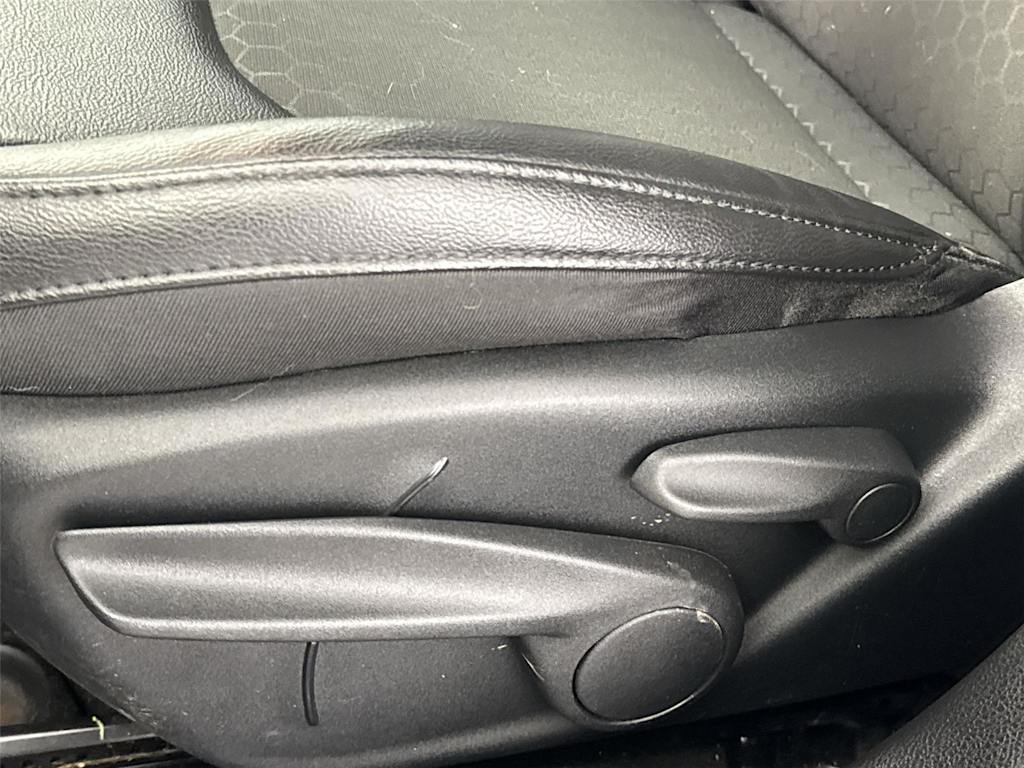 Thumbnail: 2021 Jeep Compass - 18