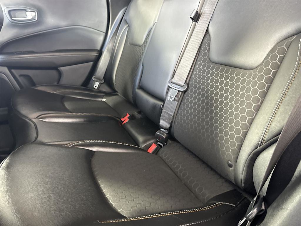 Thumbnail: 2021 Jeep Compass - 9