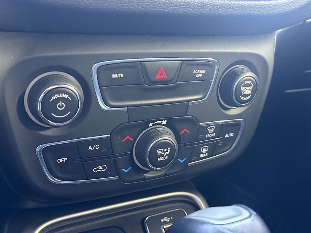 Thumbnail: 2019 Jeep Compass - 20