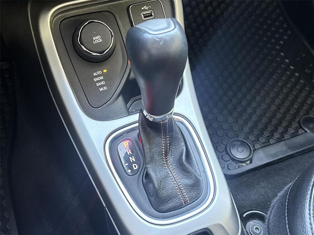 Thumbnail: 2019 Jeep Compass - 11