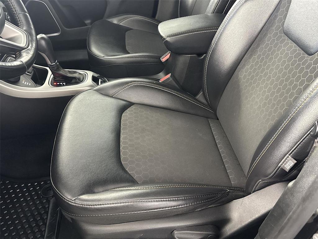 Thumbnail: 2019 Jeep Compass - 7