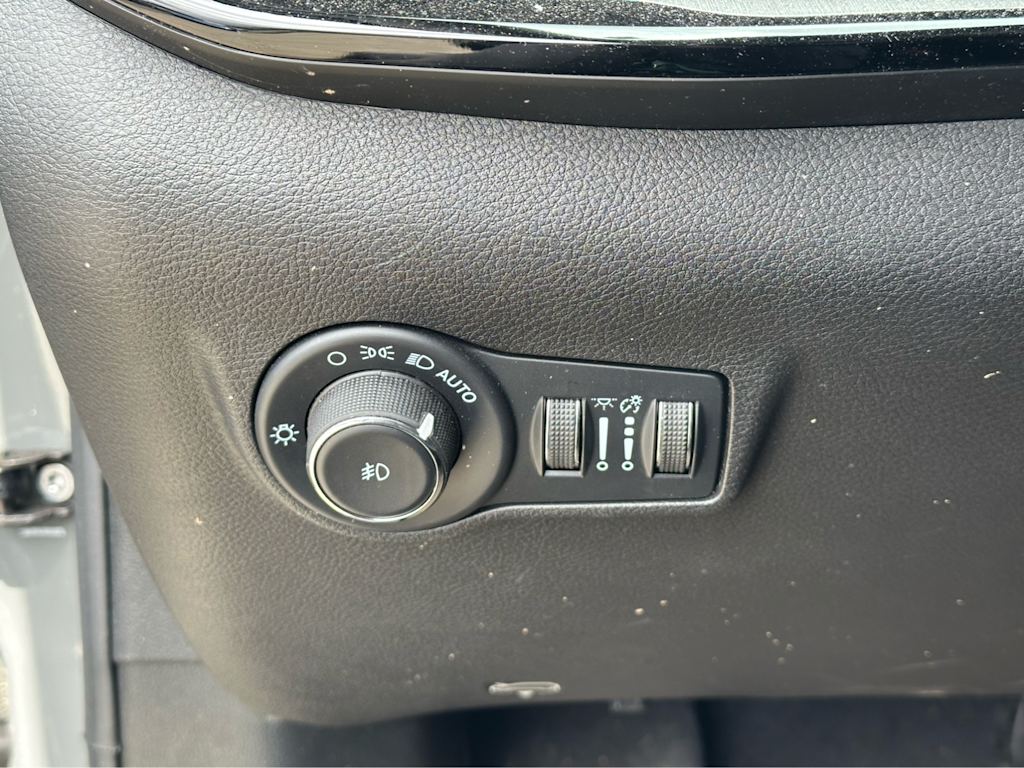 Thumbnail: 2022 Jeep Compass - 19