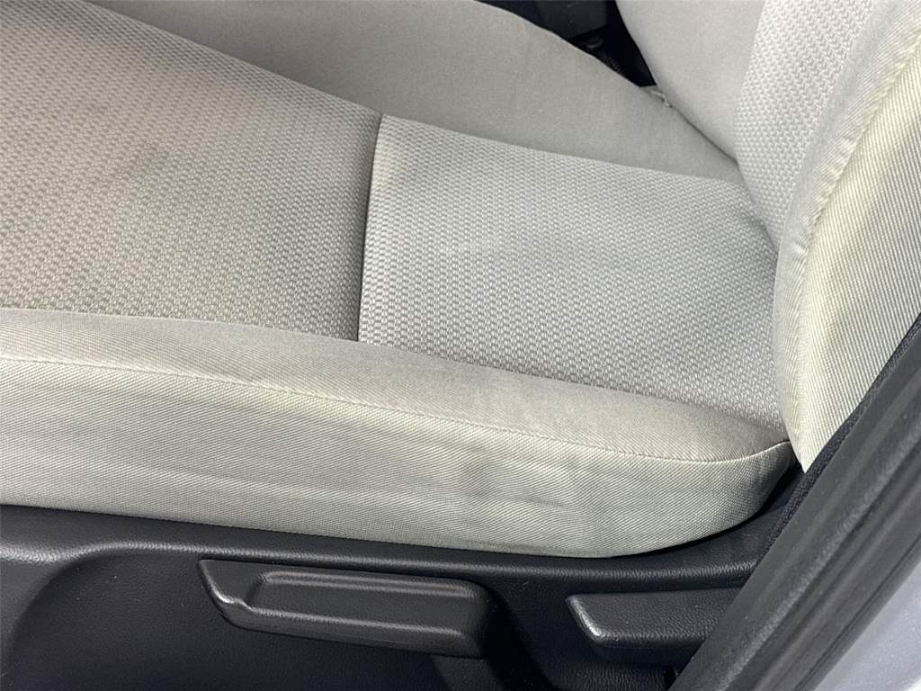 Thumbnail: 2019 Honda HR-V - 19