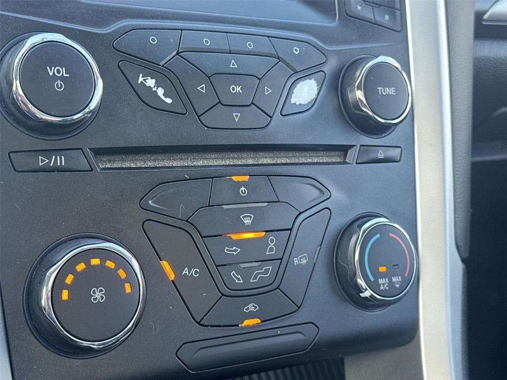 Thumbnail: 2014 Ford Fusion - 21