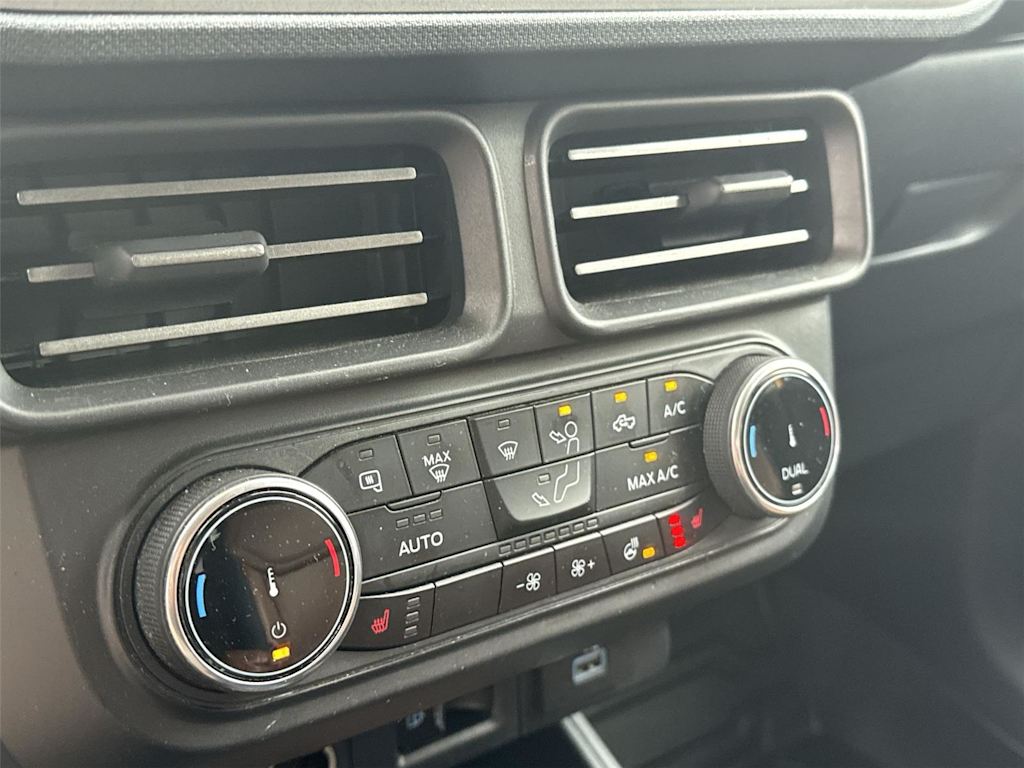 Thumbnail: 2023 Ford Maverick - 20