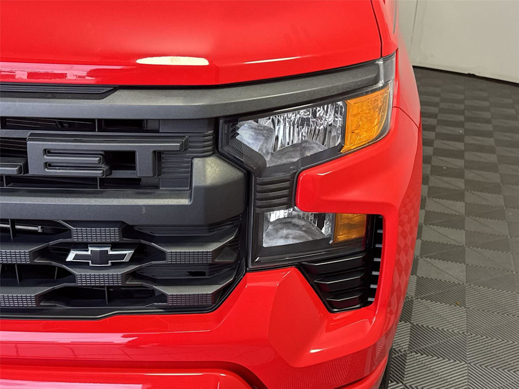 Thumbnail: 2023 Chevrolet Silverado 1500 - 17