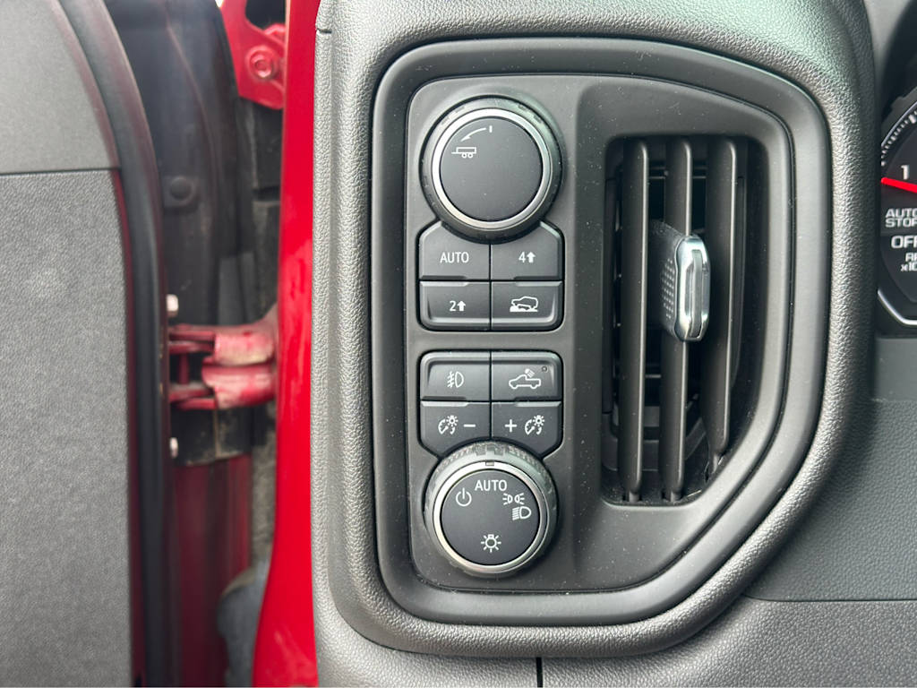 Thumbnail: 2022 Chevrolet Silverado 1500 - 19