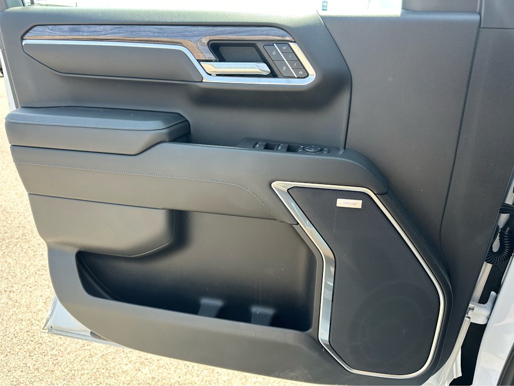 2025 Chevrolet Silverado 1500 LTZ 22