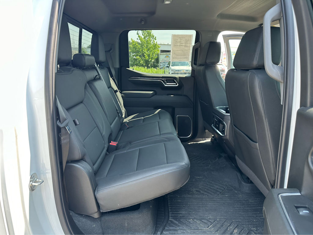 2025 Chevrolet Silverado 1500 LTZ 24