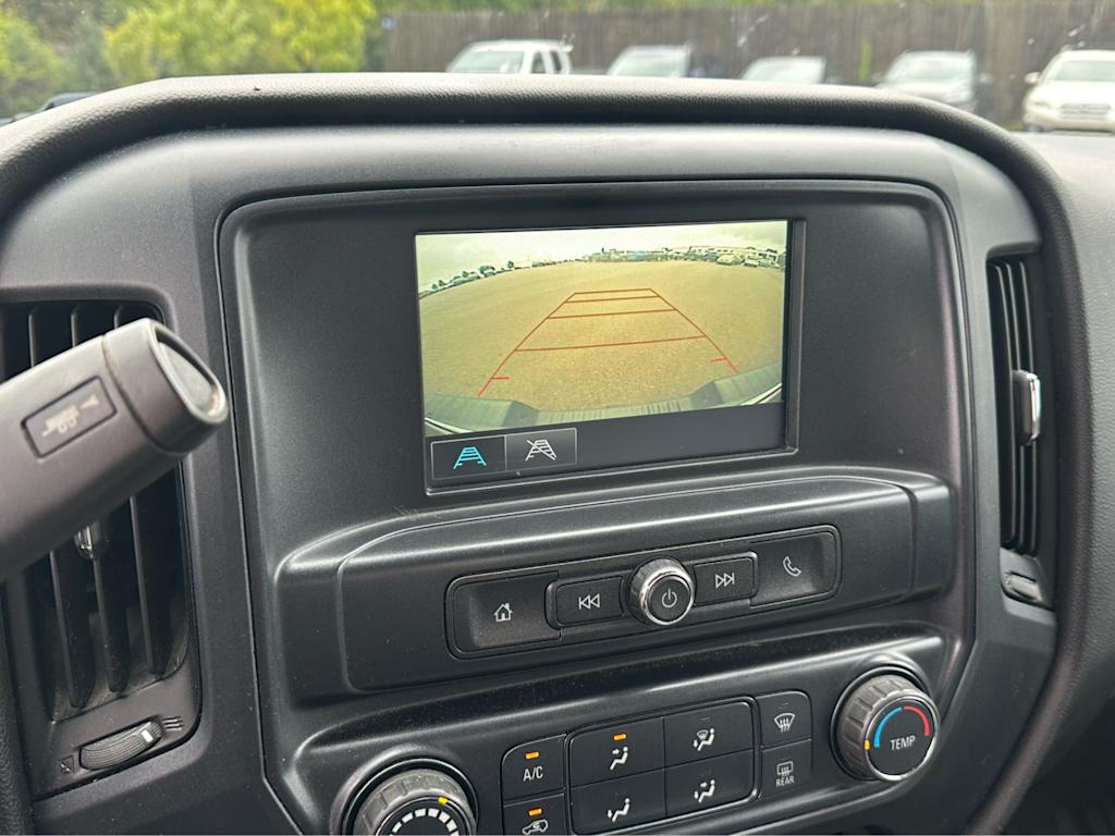 Thumbnail: 2018 Chevrolet Silverado 1500 - 17