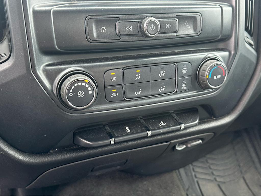 Thumbnail: 2018 Chevrolet Silverado 1500 - 18