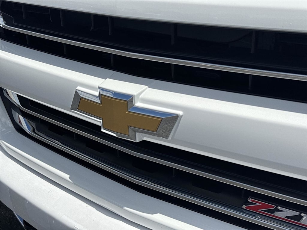 Thumbnail: 2018 Chevrolet Silverado 1500 - 30