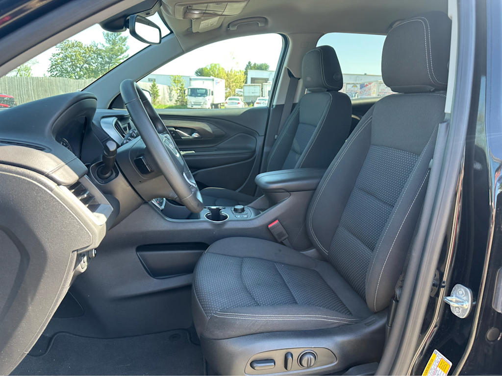 2023 GMC Terrain SLE 9