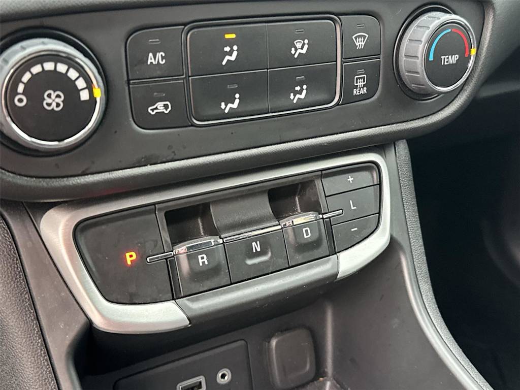 Thumbnail: 2023 GMC Terrain - 22