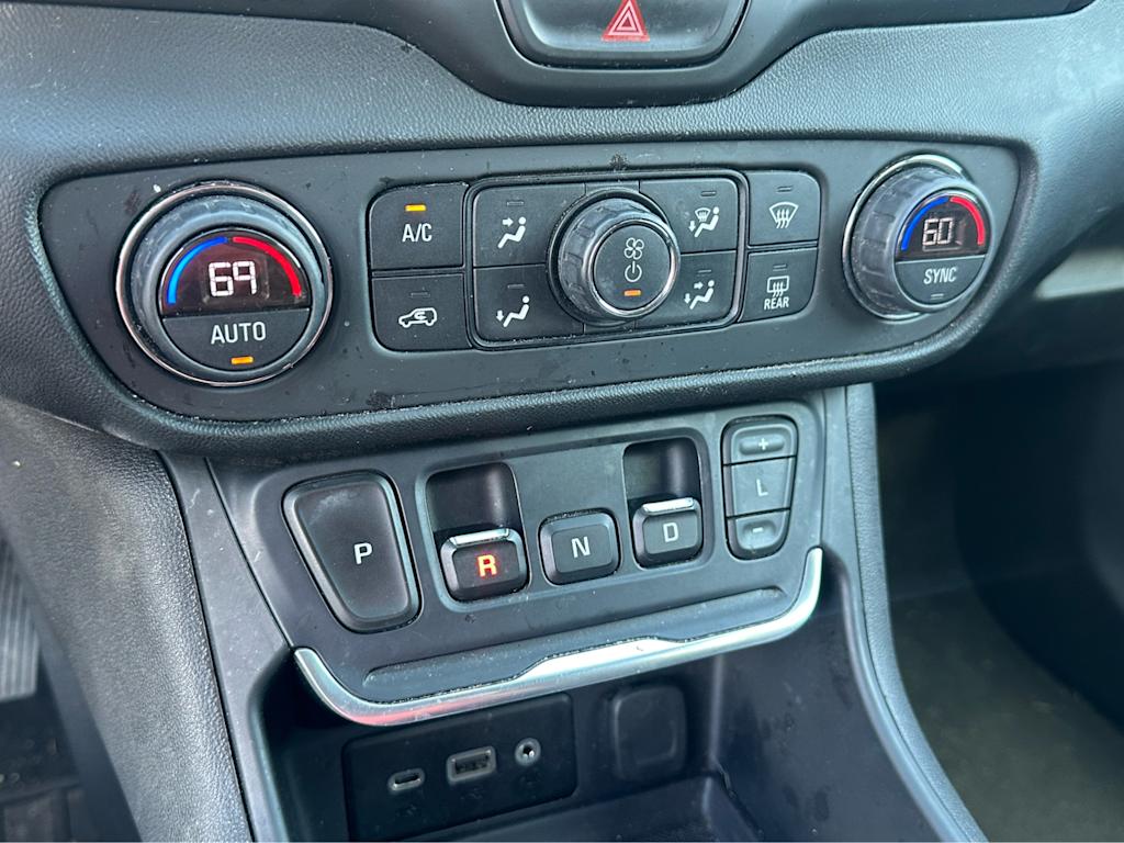 Thumbnail: 2019 GMC Terrain - 18