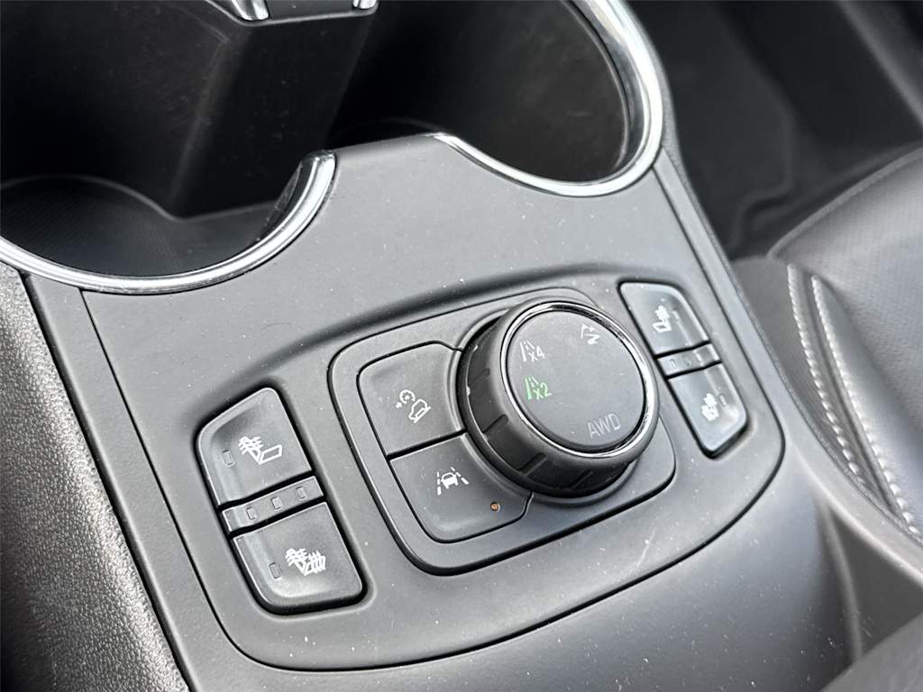 Thumbnail: 2023 GMC Terrain - 21