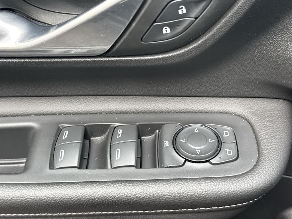 Thumbnail: 2022 GMC Terrain - 24