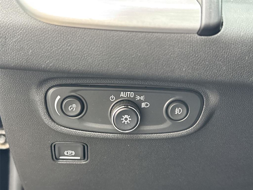 Thumbnail: 2022 GMC Terrain - 25