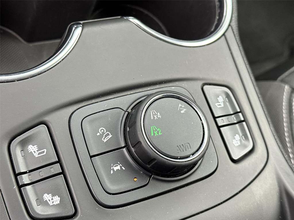 Thumbnail: 2022 GMC Terrain - 21