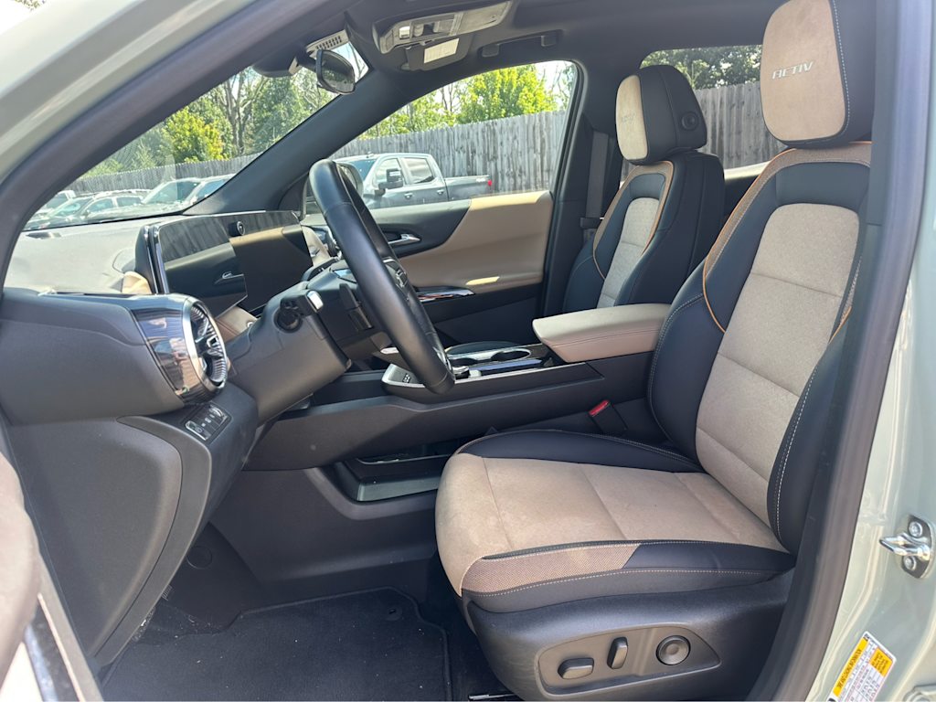 Thumbnail: 2025 Chevrolet Equinox - 8