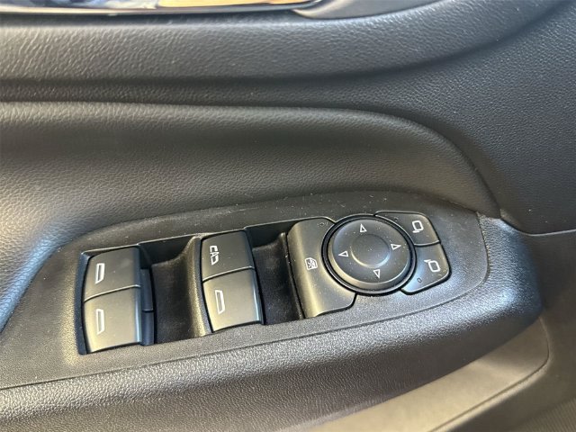 Thumbnail: 2020 Chevrolet Equinox - 19