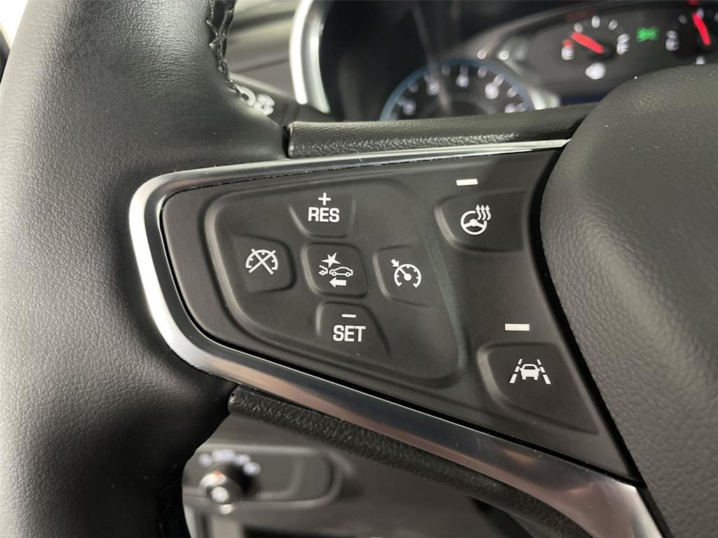 Thumbnail: 2024 Chevrolet Equinox - 32