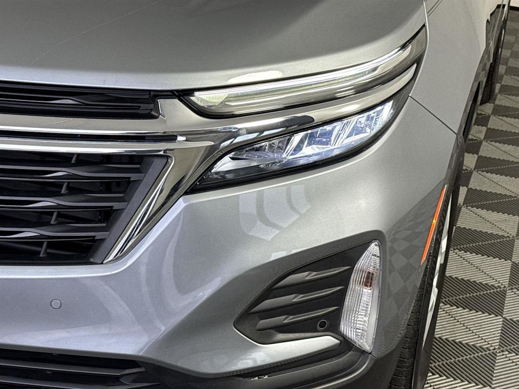 Thumbnail: 2024 Chevrolet Equinox - 18