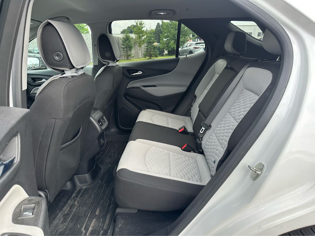 Thumbnail: 2021 Chevrolet Equinox - 10